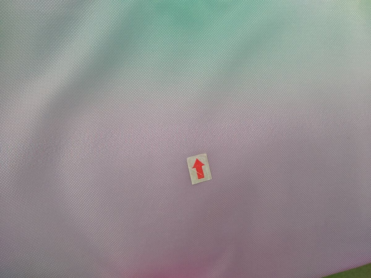 Defect marking on the actual cooler bag during pre-shipment inspection