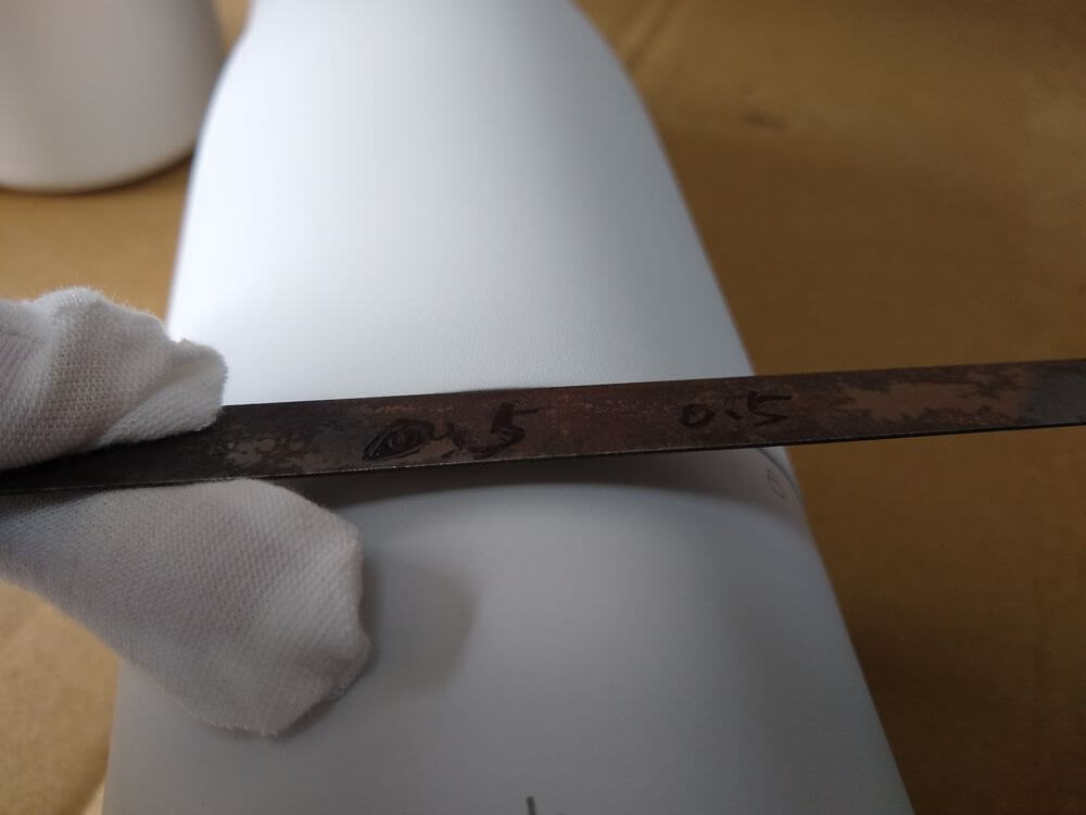 Assembly deviation — another angle showing the uneven gap ruining the premium look