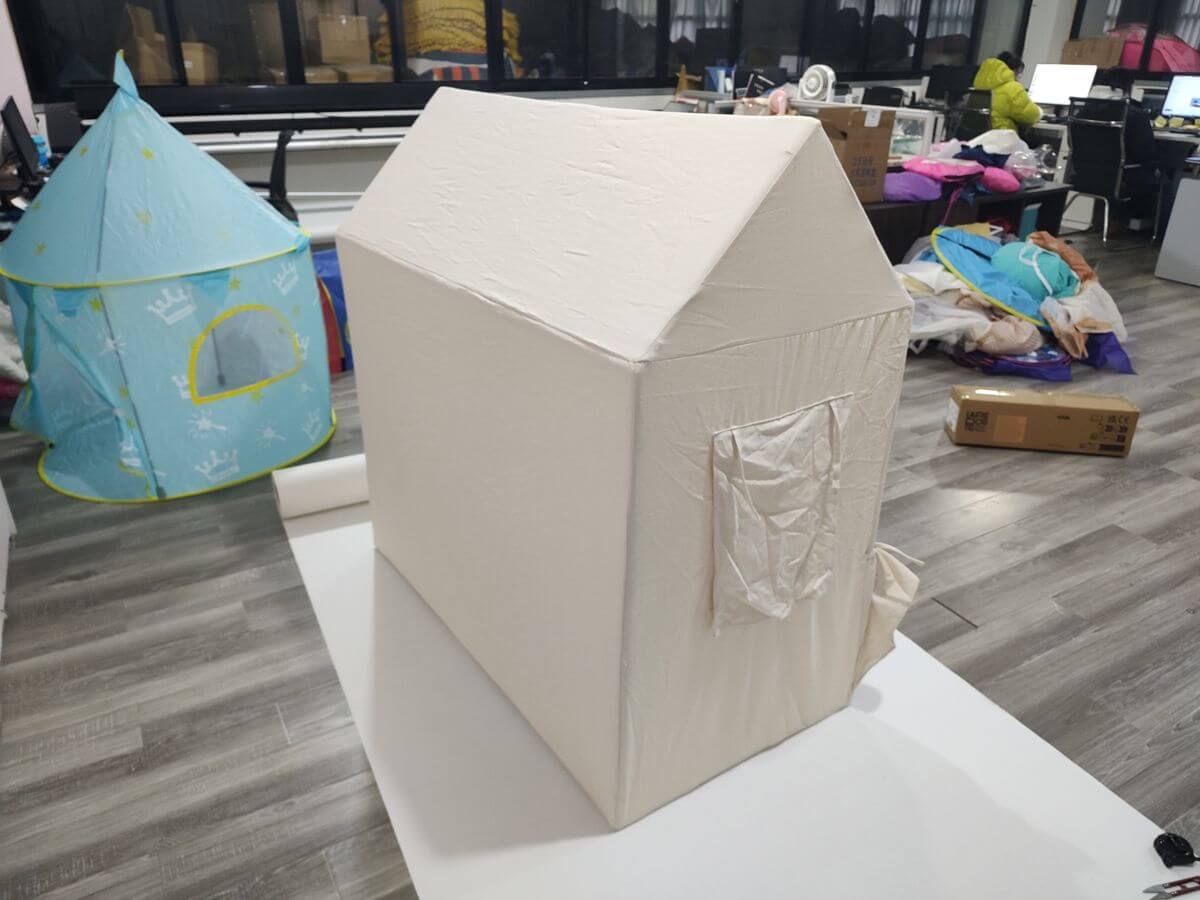 Children tent - structure detail