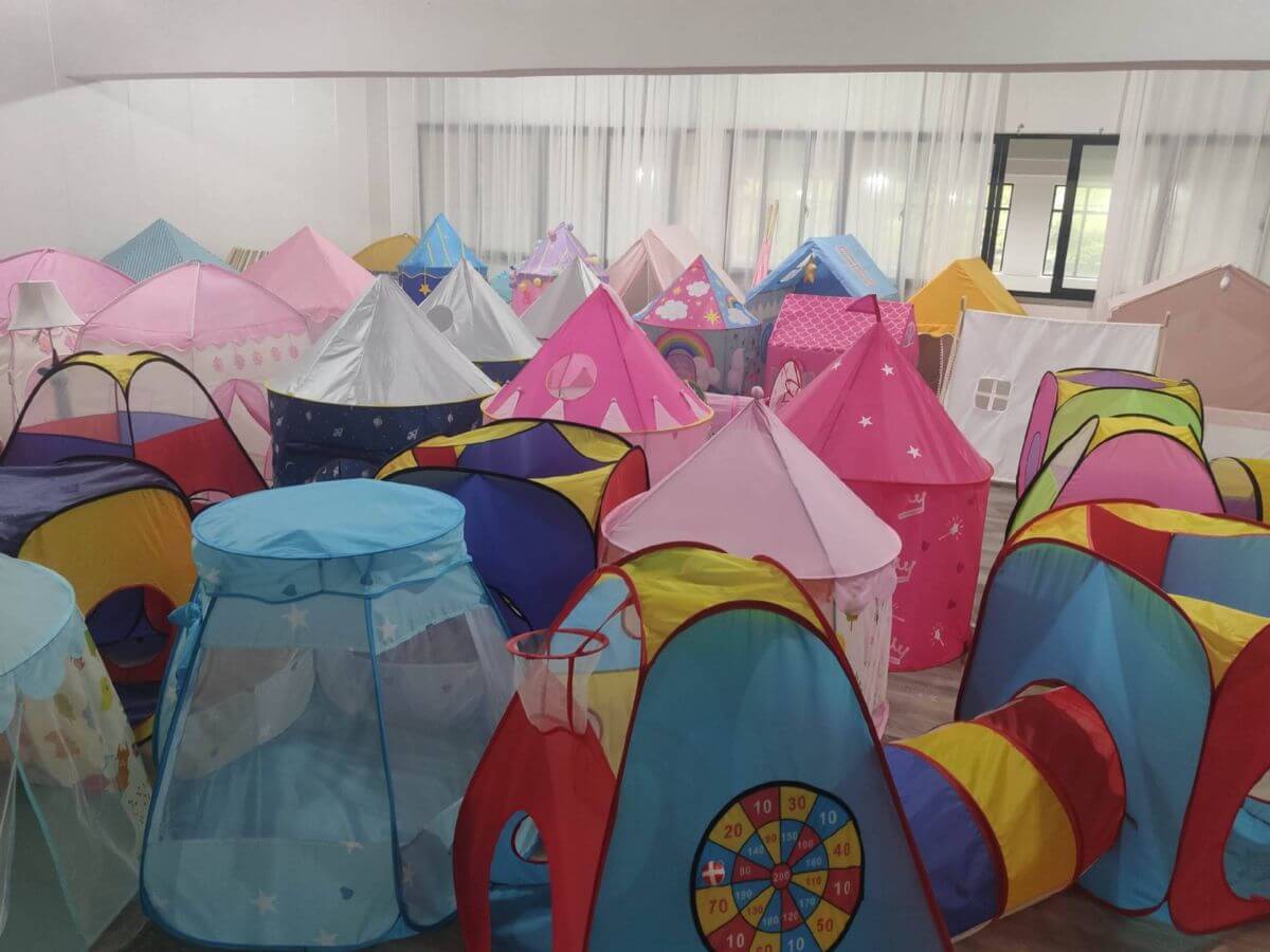 Children tent - production floor
