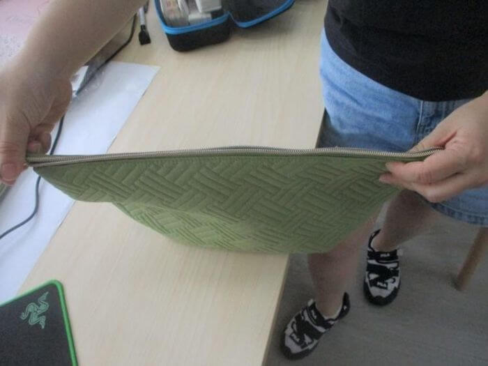 Bag inspection in China: zipper fatigue cycling test on a bag