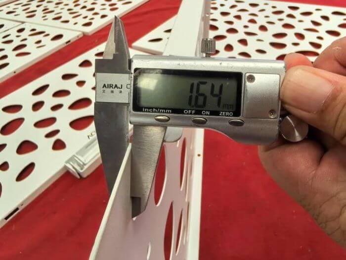 Building materials inspection in China: fence profile dimension check