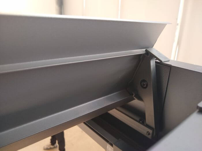 Building materials inspection in China: roof blade bracket fixing verification