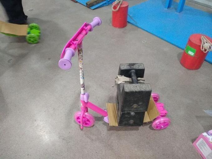 Toy inspection in China: load test on a ride-on toy for children
