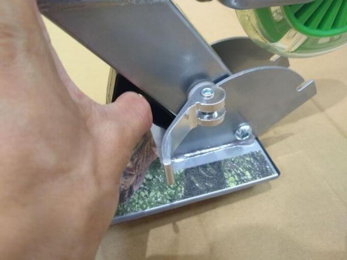 Toy inspection in China: weld strength check on a metal toy frame