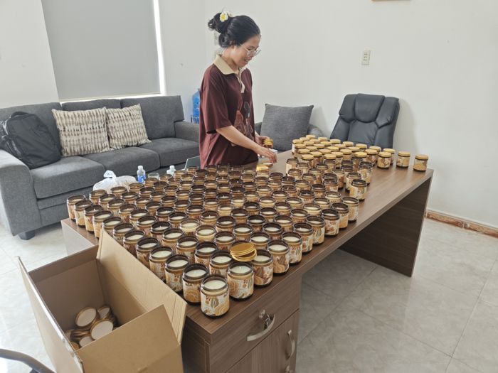 Piece-by-piece inspection of unpacked goods at a China inspection assignment