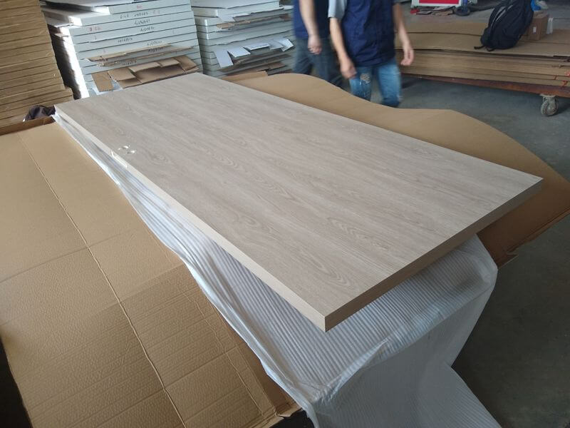 Pre-shipment inspection: door panel